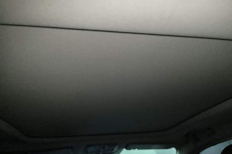 Used AION S 2022 Xuan 580 Pio 60kWh Headliner
