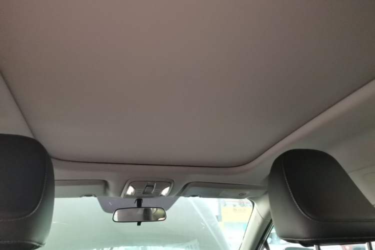 Used AION S 2022 Xuan 580 58.8 kWh ternary lithium Headliner
