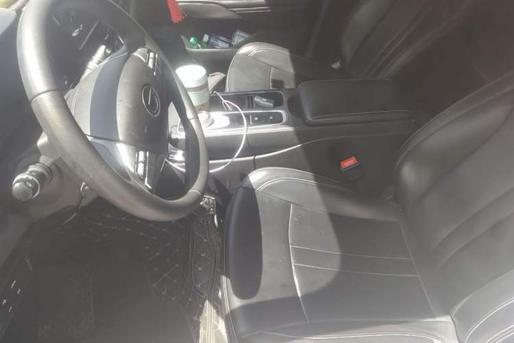 Used AION S 2022 Xuan 580 Pio 60kWh Left Front Seat