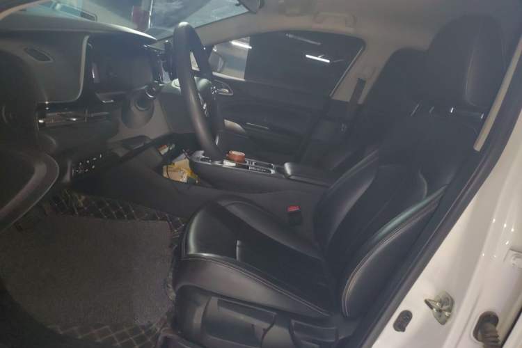 Used AION S 2022 Xuan 580 58.8 kWh ternary lithium Left Front Seat