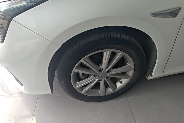 Used AION S 2022 Xuan 580 60kWh Left Front Wheel Hub