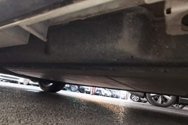 Used AION S 2022 Xuan 580 58.8 kWh ternary lithium Left Side Sill