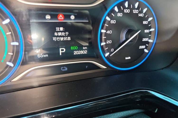 Used AION S 2022 Xuan 580 Pio 59.4 kWh Odometer Close Up