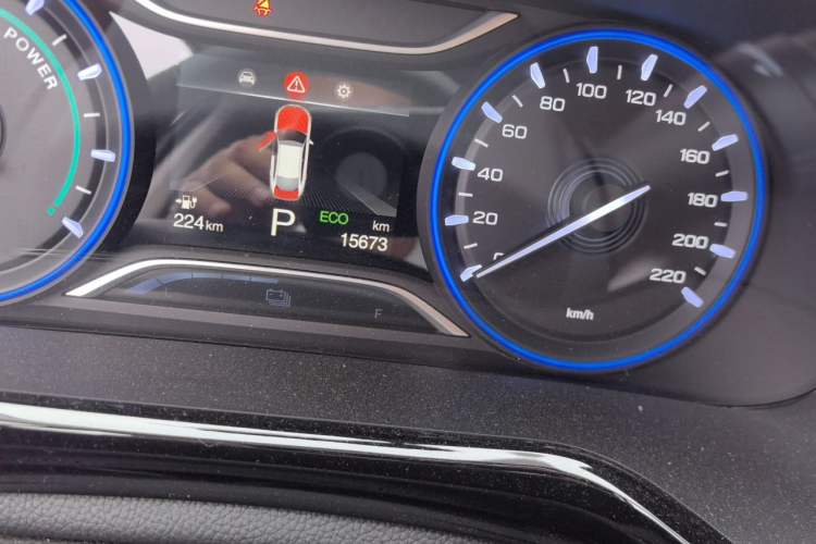Used AION S 2022 Meizu 580 Odometer Close Up