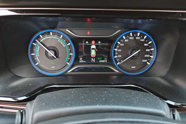 Used AION S 2022 Meizu 580 Pio Odometer Close Up