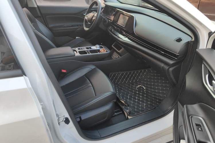 Used AION S 2022 Xuan 580 Pio 60kWh Right Front Seat