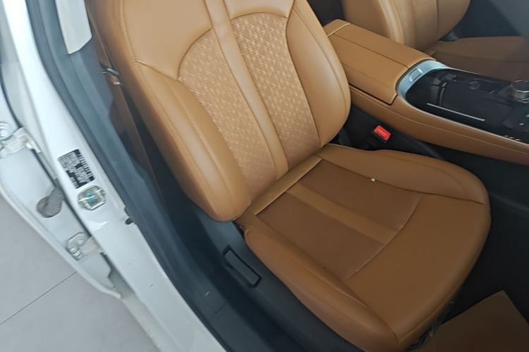 Used AION S 2022 Xuan 580 60kWh Right Front Seat