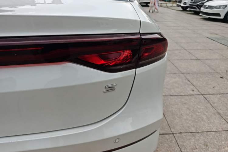 Used AION S 2022 Meizu 580 Right Rear Taillight