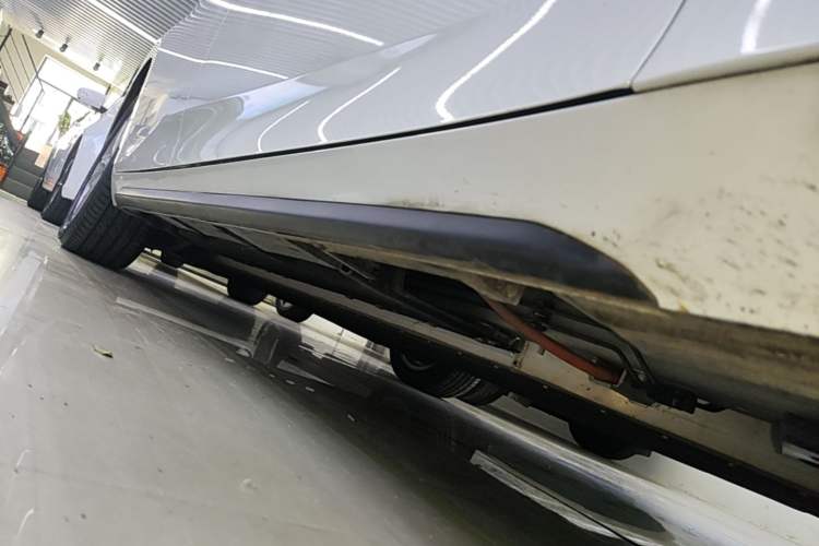 Used AION S 2022 Meizu 580 Right Side Sill
