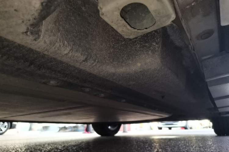 Used AION S 2022 Xuan 580 58.8 kWh ternary lithium Right Side Sill
