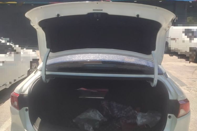 Used AION S 2022 Xuan 580 Pio 60kWh Trunk