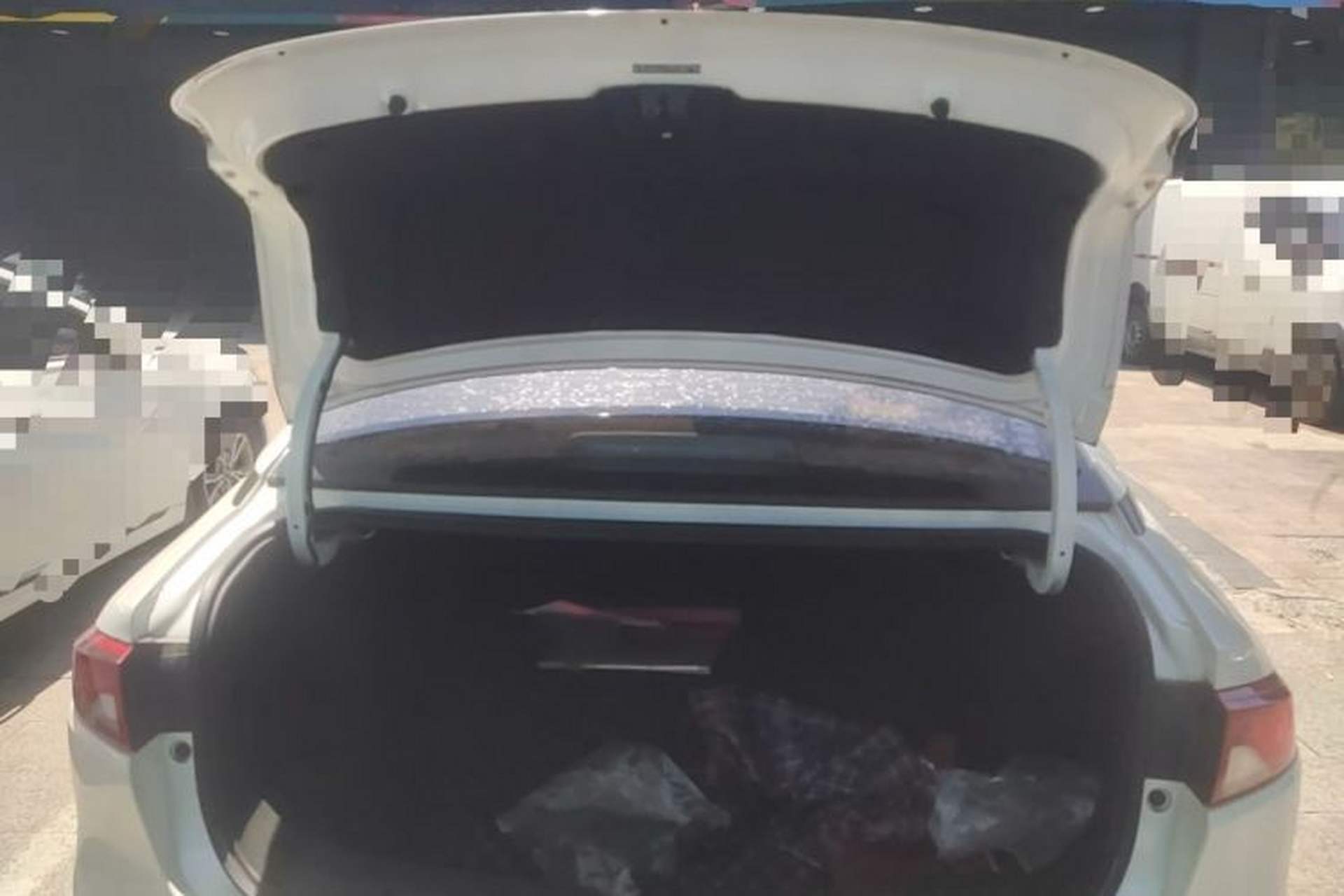 Used AION S 2022 Xuan 580 Pio 60kWh Trunk