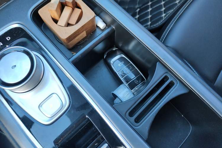 Used AION S 2022 Xuan 580 Pio 60kWh Vehicle Key