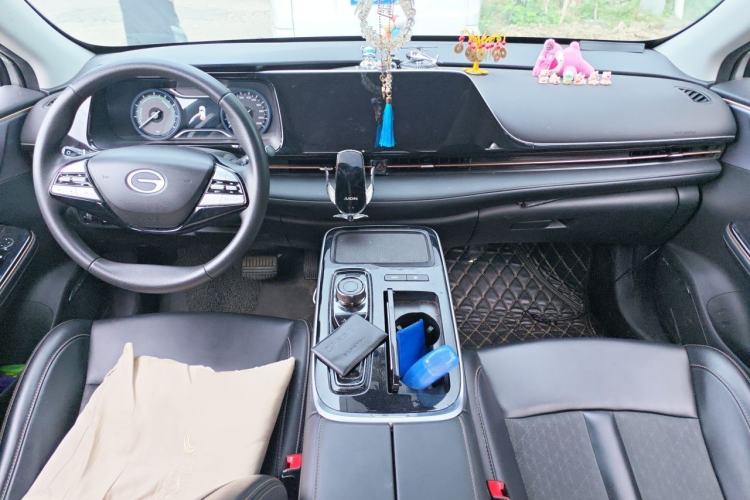 Used AION S 2023 Meizu 580 Lithium Iron Phosphate Center Console