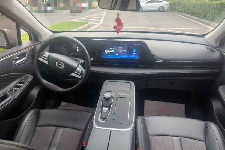 Used AION S 2023 Meizu 580 Lithium Iron Phosphate Center Console