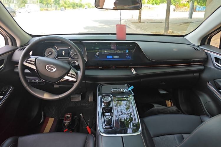 Used AION S 2023 Meizu 580 Lithium Iron Phosphate Center Console
