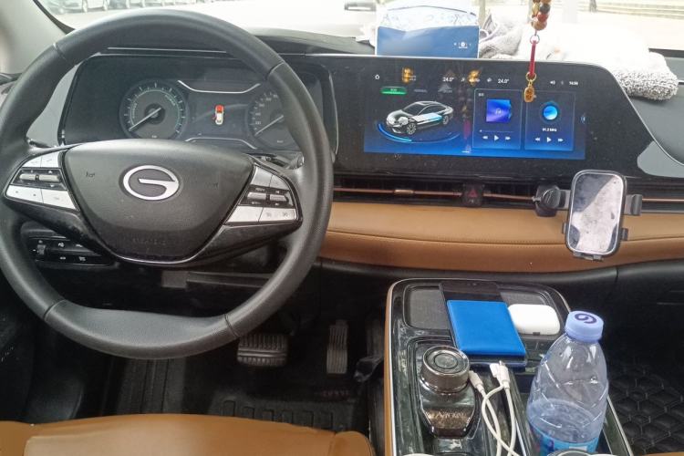 Used AION S 2023 Meizu 580 Lithium Iron Phosphate Center Console