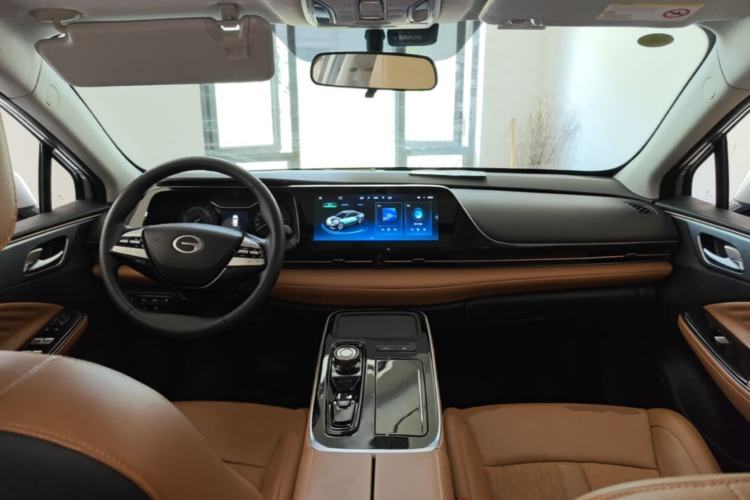 Used AION S 2023 Meizu 580 Lithium Iron Phosphate Center Console