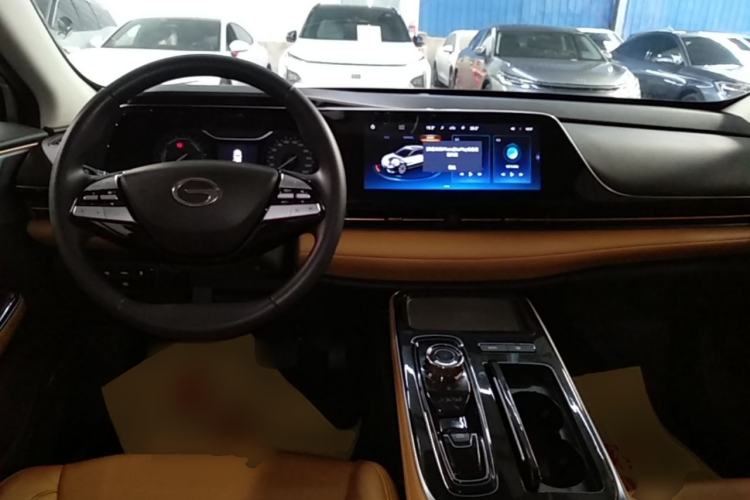 Used AION S 2023 Meizu 580 Lithium Iron Phosphate Center Console