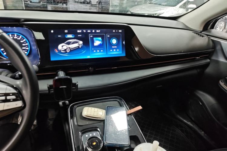 Used AION S 2023 Meizu 580 Lithium Iron Phosphate Center Console