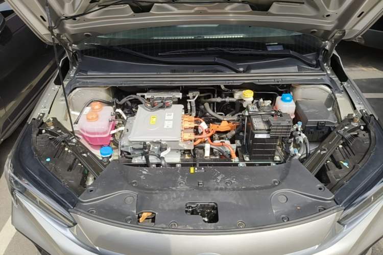 Used AION S 2023 Meizu 580 Lithium Iron Phosphate Engine Bay