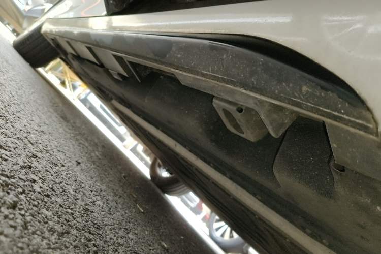 Used AION S 2023 Meizu 580 Lithium Iron Phosphate Left Side Sill
