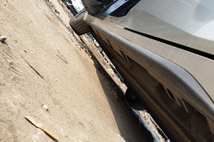 Used AION S 2023 Meizu 580 Lithium Iron Phosphate Left Side Sill