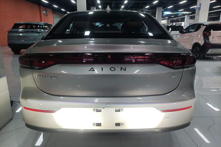 Used AION S 2023 Meizu 580 Lithium Iron Phosphate Rear