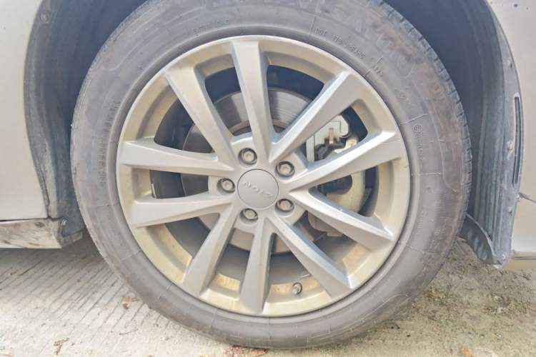 Used AION S 2023 Meizu 580 Lithium Iron Phosphate Right Front Wheel Hub