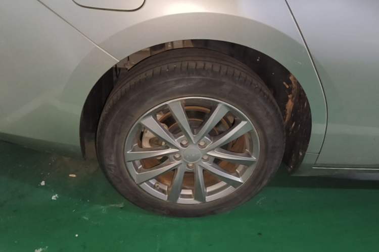 Used AION S 2023 Meizu 580 Lithium Iron Phosphate Right Rear Wheel Hub
