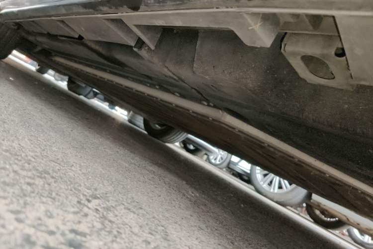 Used AION S 2023 Meizu 580 Lithium Iron Phosphate Right Side Sill