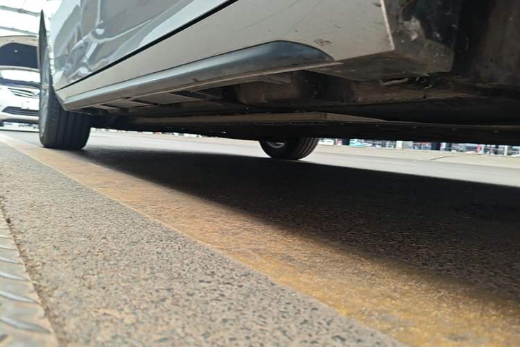 Used AION S 2023 Meizu 580 Lithium Iron Phosphate Right Side Sill