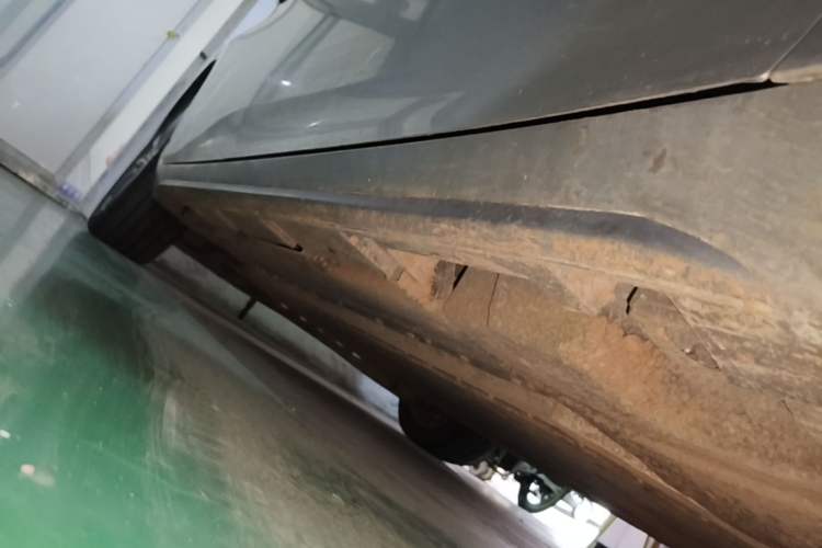 Used AION S 2023 Meizu 580 Lithium Iron Phosphate Right Side Sill