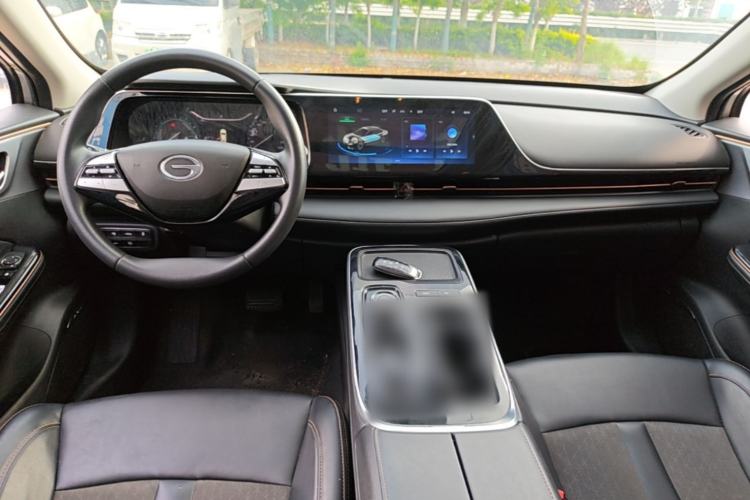 Used AION S 2023 Meizu 580 Lithium Iron Phosphate Center Console