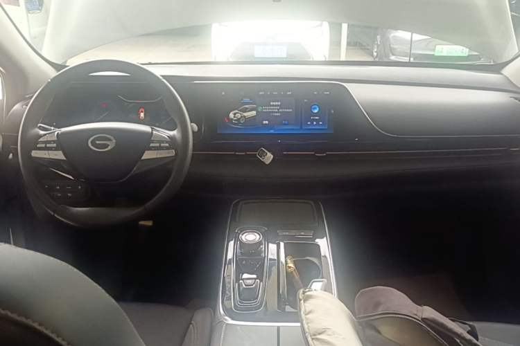 Used AION S 2023 Meizu 580 Lithium Iron Phosphate Center Console