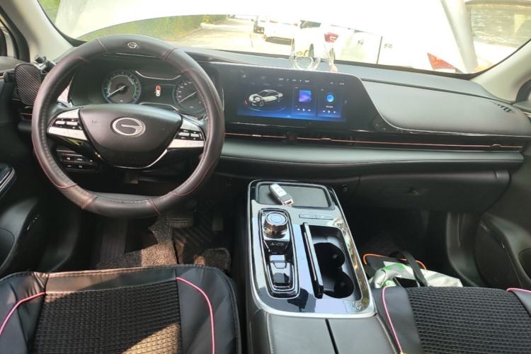 Used AION S 2023 Meizu 580 Lithium Iron Phosphate Center Console