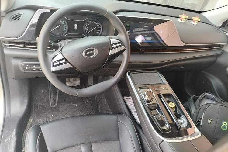 Used AION S 2023 Meizu 580 Lithium Iron Phosphate Center Console