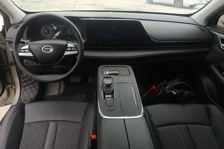 Used AION S 2023 Meizu 580 Lithium Iron Phosphate Center Console