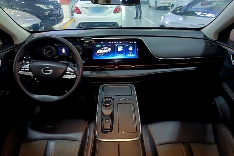 Used AION S 2023 Meizu 580 Lithium Iron Phosphate Center Console