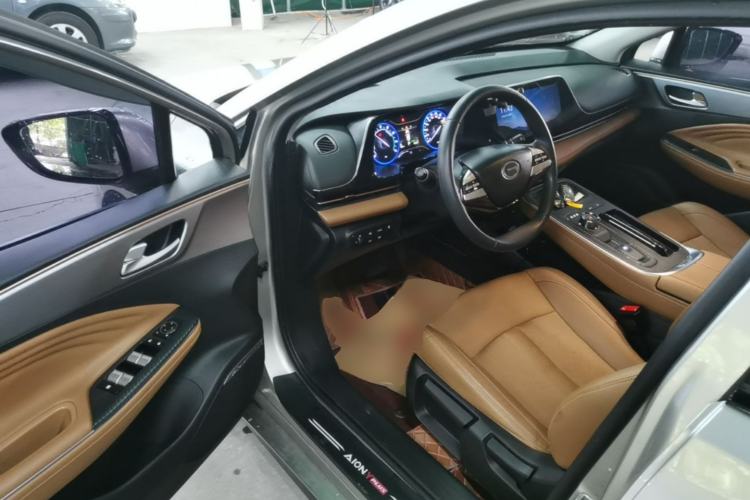 Used AION S 2023 Meizu 580 Lithium Iron Phosphate Driver Seat