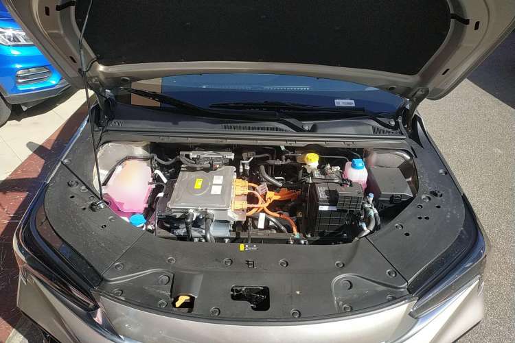 Used AION S 2023 Meizu 580 Lithium Iron Phosphate Engine Bay