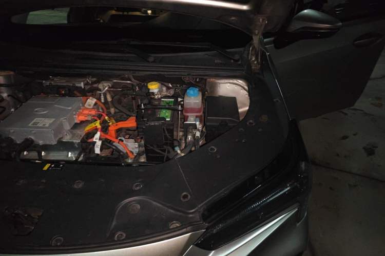 Used AION S 2023 Meizu 580 Lithium Iron Phosphate Engine Bay Left