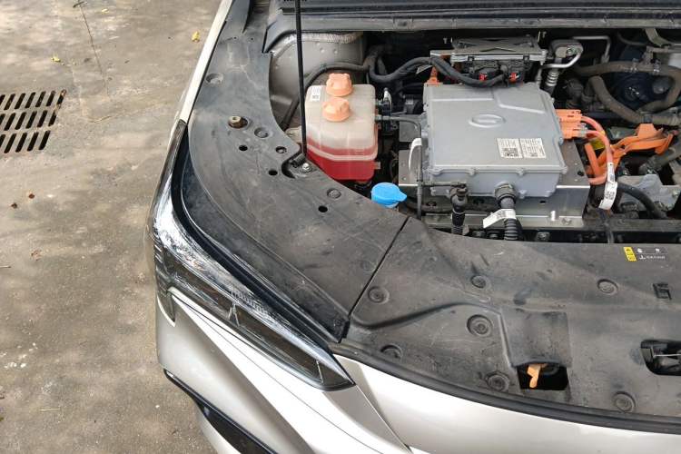 Used AION S 2023 Meizu 580 Lithium Iron Phosphate Engine Bay Right
