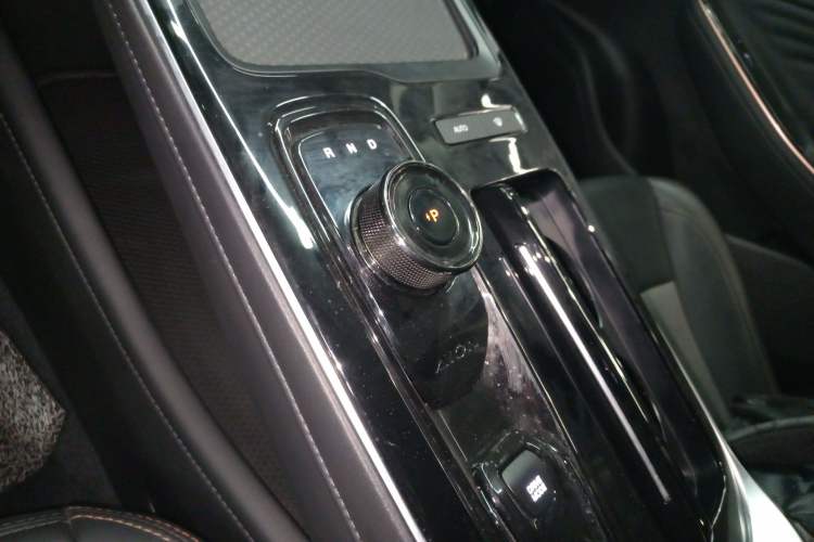 Used AION S 2023 Meizu 580 Lithium Iron Phosphate Gear Lever