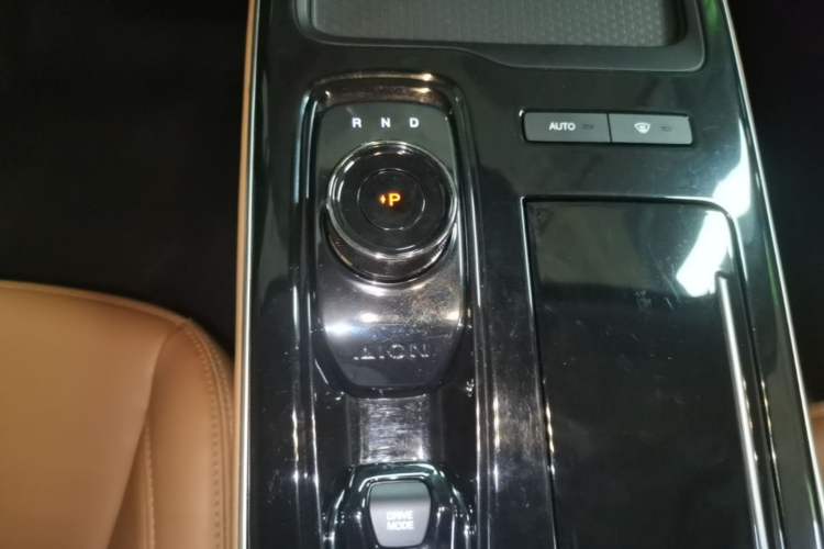 Used AION S 2023 Meizu 580 Lithium Iron Phosphate Gear Lever