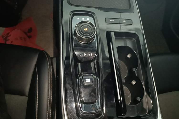 Used AION S 2023 Meizu 580 Lithium Iron Phosphate Gear Lever