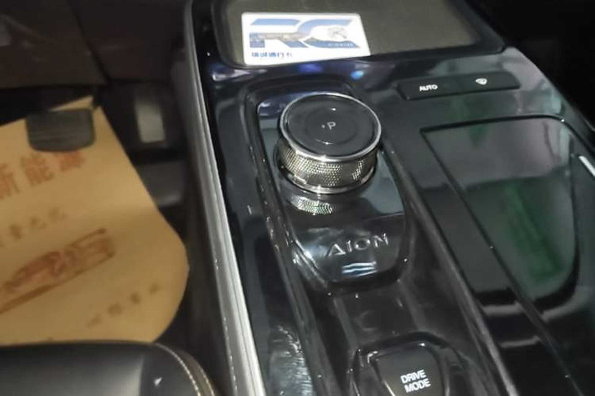 Used AION S 2023 Meizu 580 Lithium Iron Phosphate Gear Lever