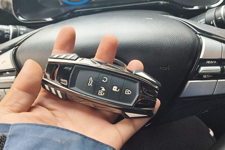 Used AION S 2023 Meizu 580 Lithium Iron Phosphate Interior 1