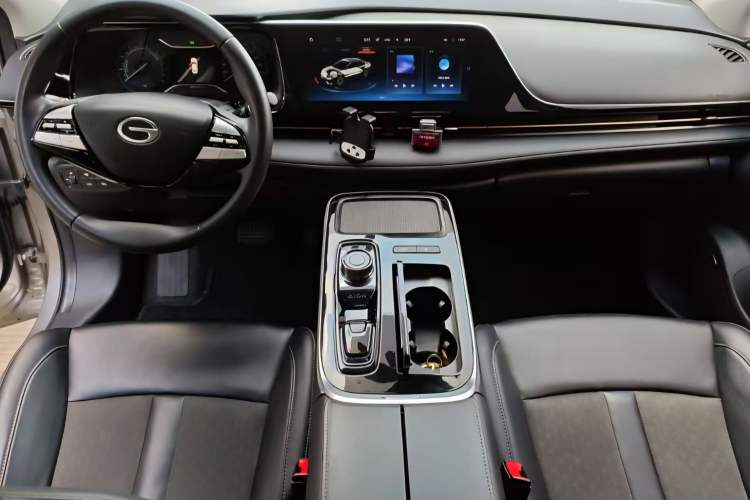 Used AION S 2023 Meizu 580 Lithium Iron Phosphate Interior 1