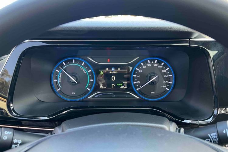 Used AION S 2023 Meizu 580 Lithium Iron Phosphate Interior 10